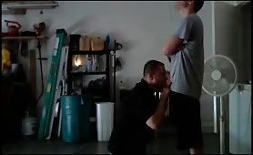 Sucking the str8 electrician's big cock