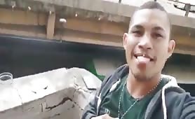 Homeless dude sucking a str8 guy in public for money